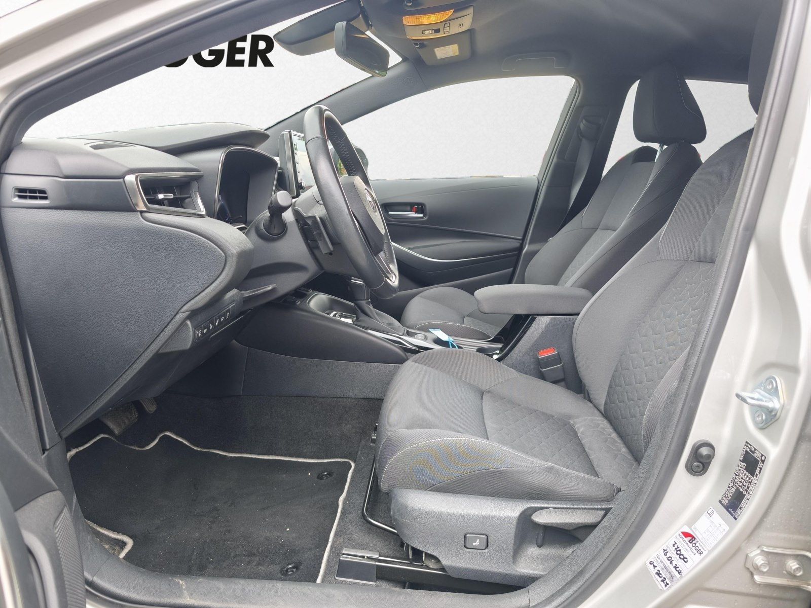 Toyota Corolla Touring Sports 2.0 Hybrid Team D *Allwet - Samsaru's Car Outlet