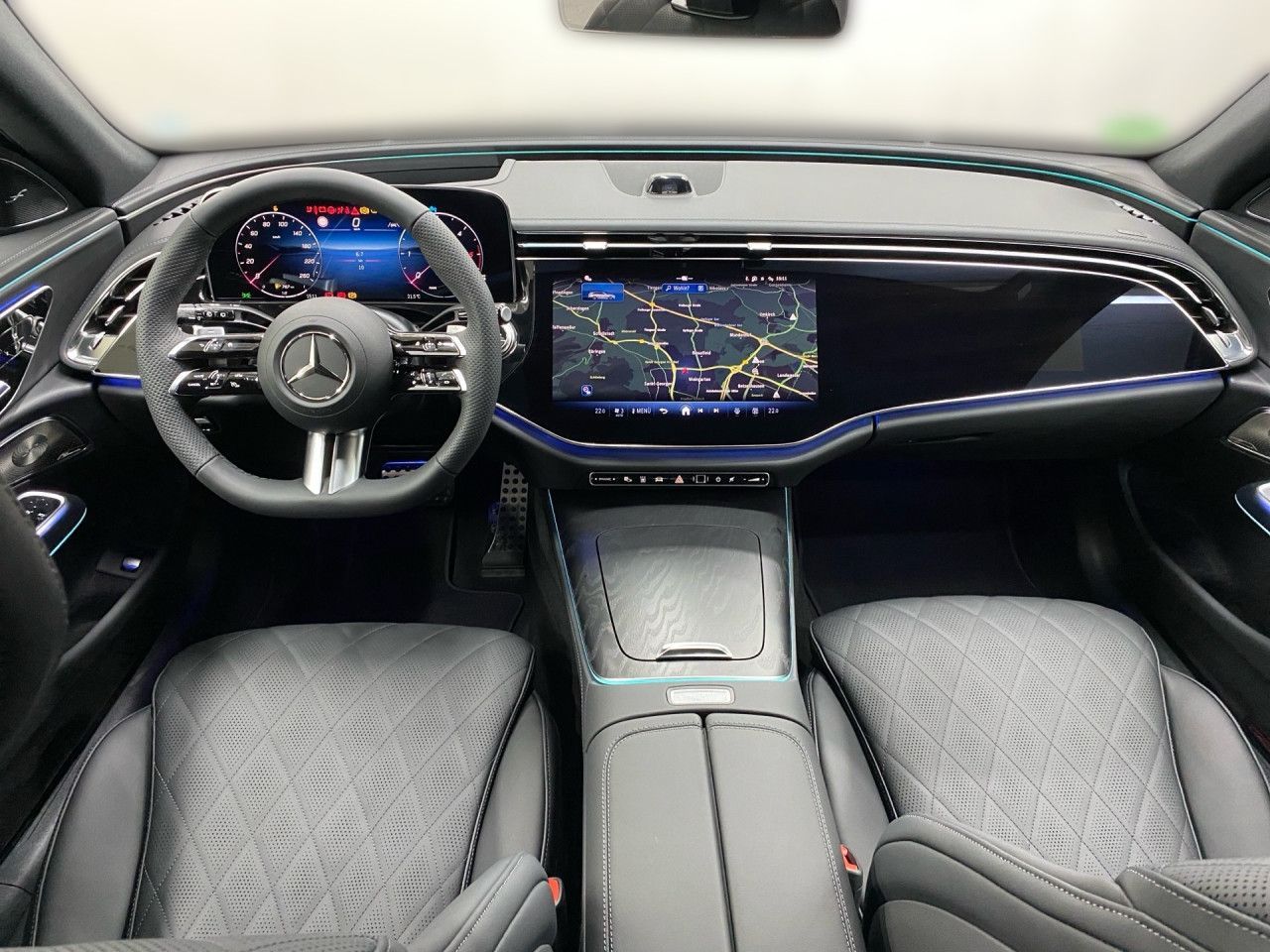 Mercedes-Benz E 450 d T 4Matic AMG+HUD+AHK+PANO+BURMEST+360°