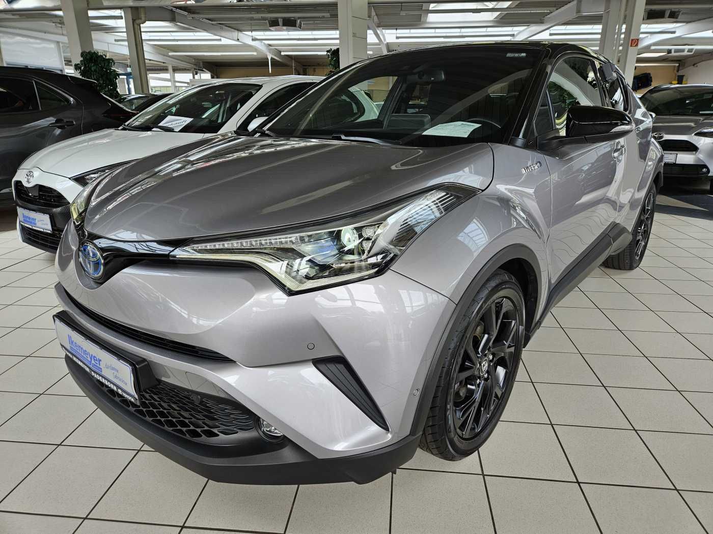 Toyota C-HR Hybrid Style - Samsaru's Car Outlet