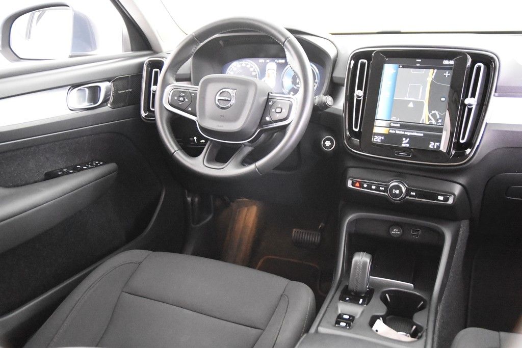 Volvo XC40 T4 Recharge Inscription - Samsaru's Car Outlet