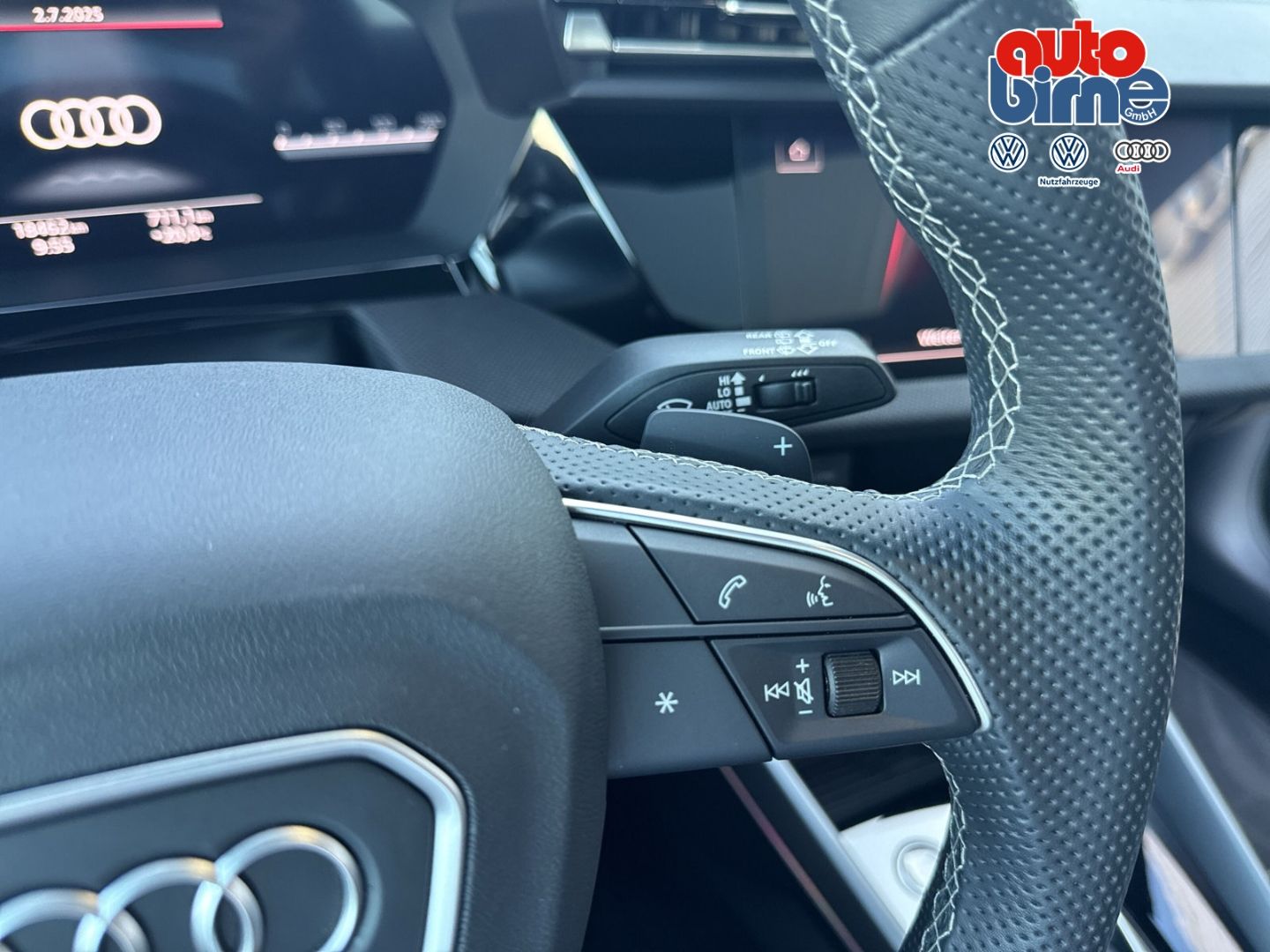 Audi A3 Sportback 35 TFSI S line - Samsaru's Car Outlet