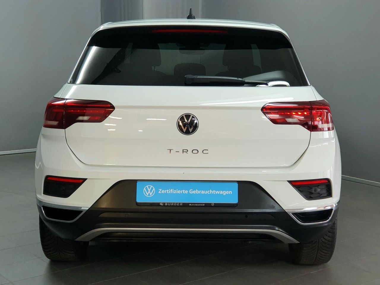 Volkswagen T-Roc 1.5 TSI - Samsaru's Car Outlet