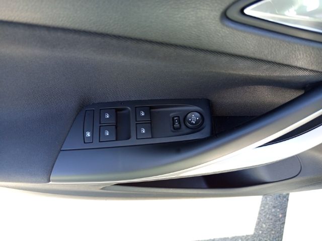 Opel Astra 1.5 D Edition - Samsaru's Car Outlet