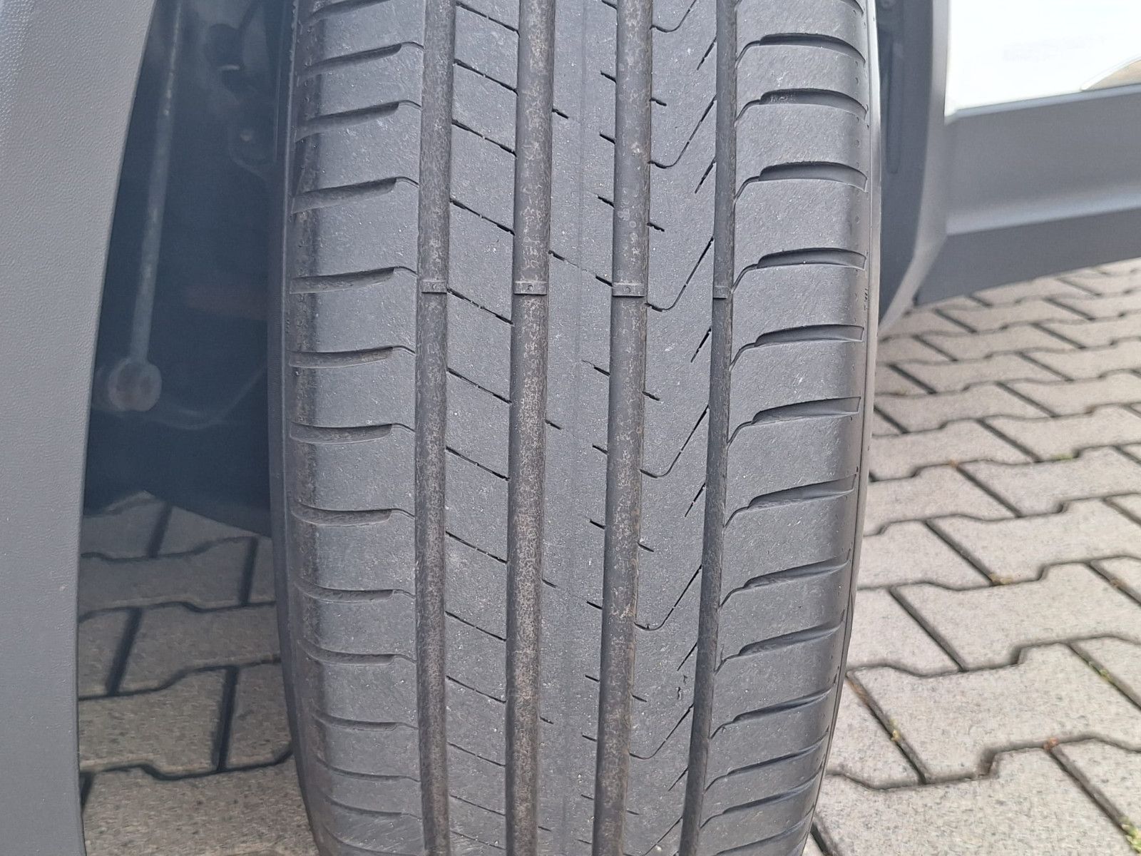 Volkswagen Tiguan 2.0 TDI United DSG - Samsaru's Car Outlet
