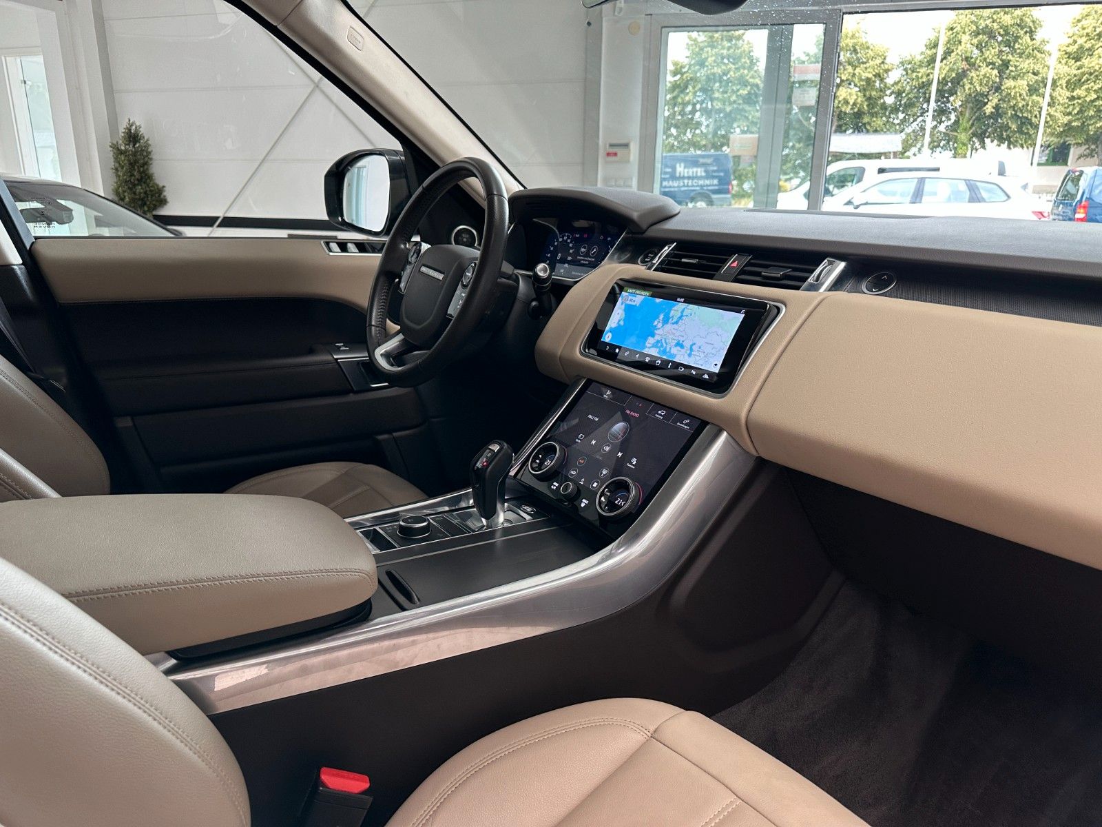 Range Rover Sport D250 S - Samsaru's Car Outlet