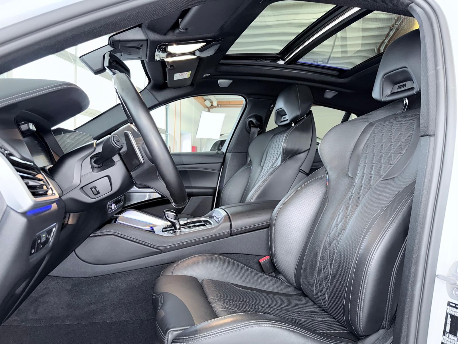 BMW X6 40d xDrive-M Sport/Sky/AHK/360/HUD/B&W/Iconic