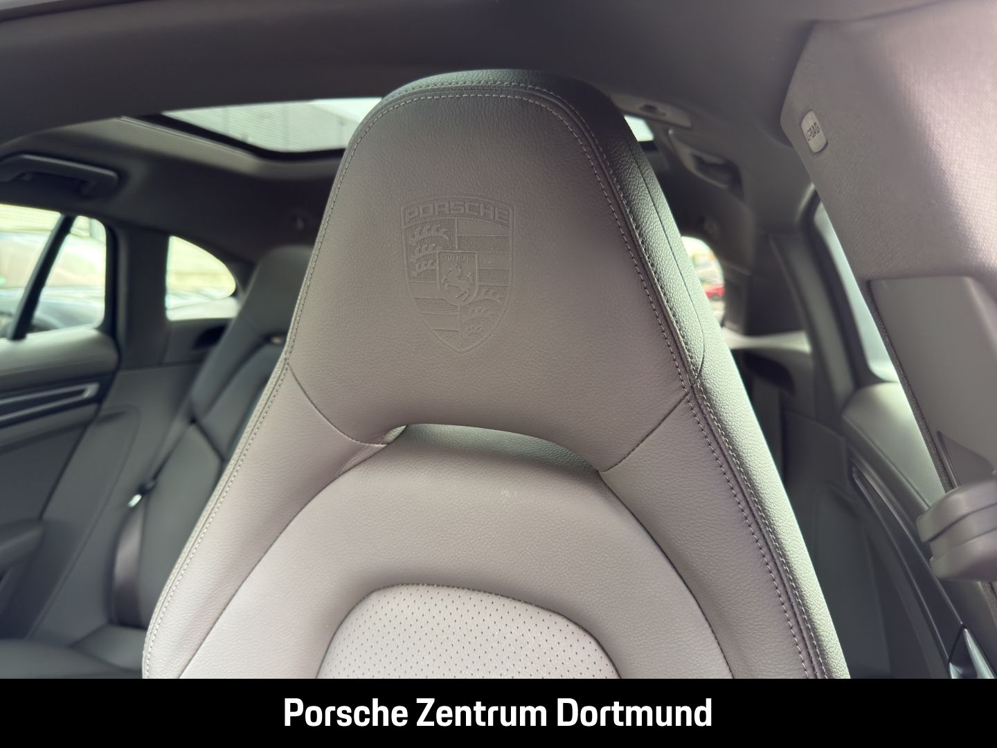 Porsche Panamera 4 E-Hybrid Sport Turismo Platinum Editi