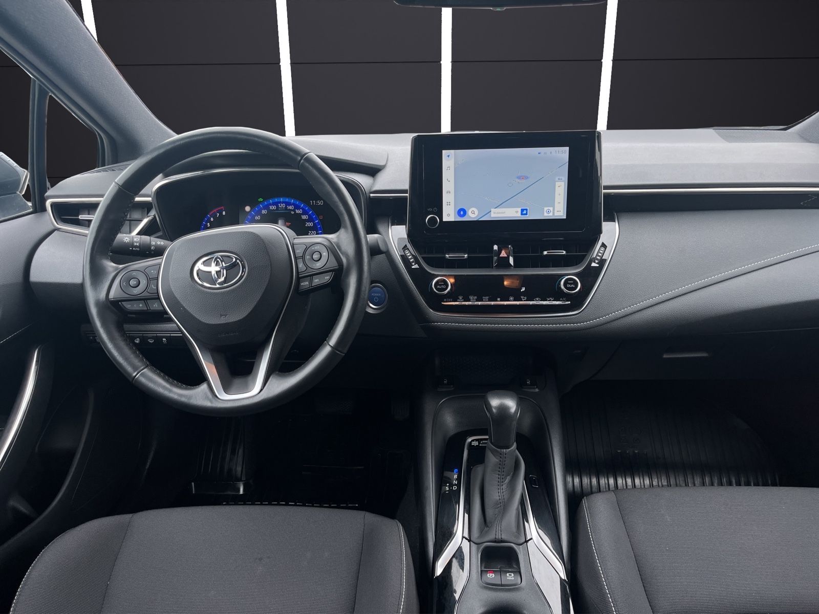 Toyota Corolla Touring / Sports Hybrid - Samsaru's Car Outlet