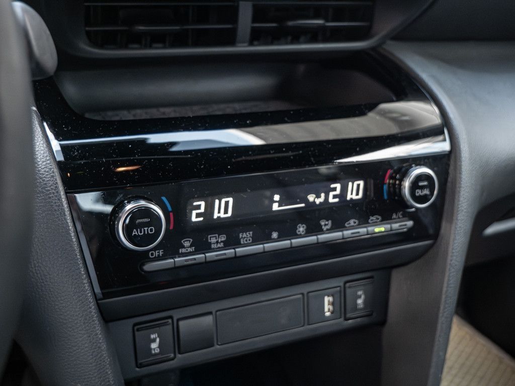 Toyota Yaris Cross Adventure 1.5 Hybrid SHZ ACC HUD Win