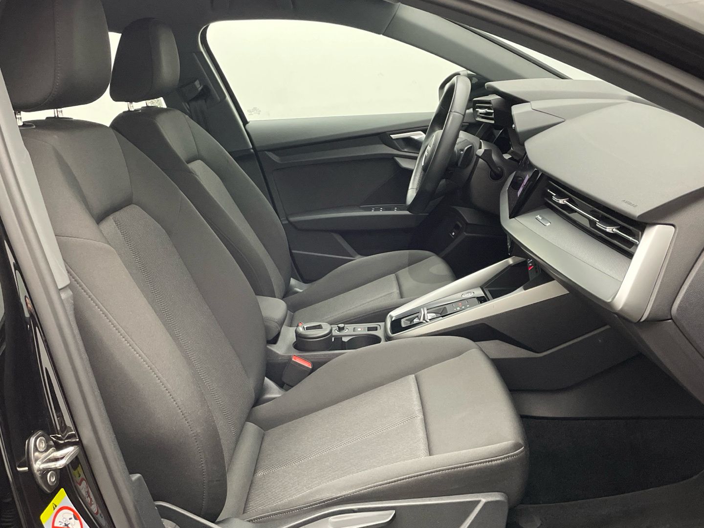 Audi A3 Sportback 40 TFSI e S tronic MMI LED Fahrsch.