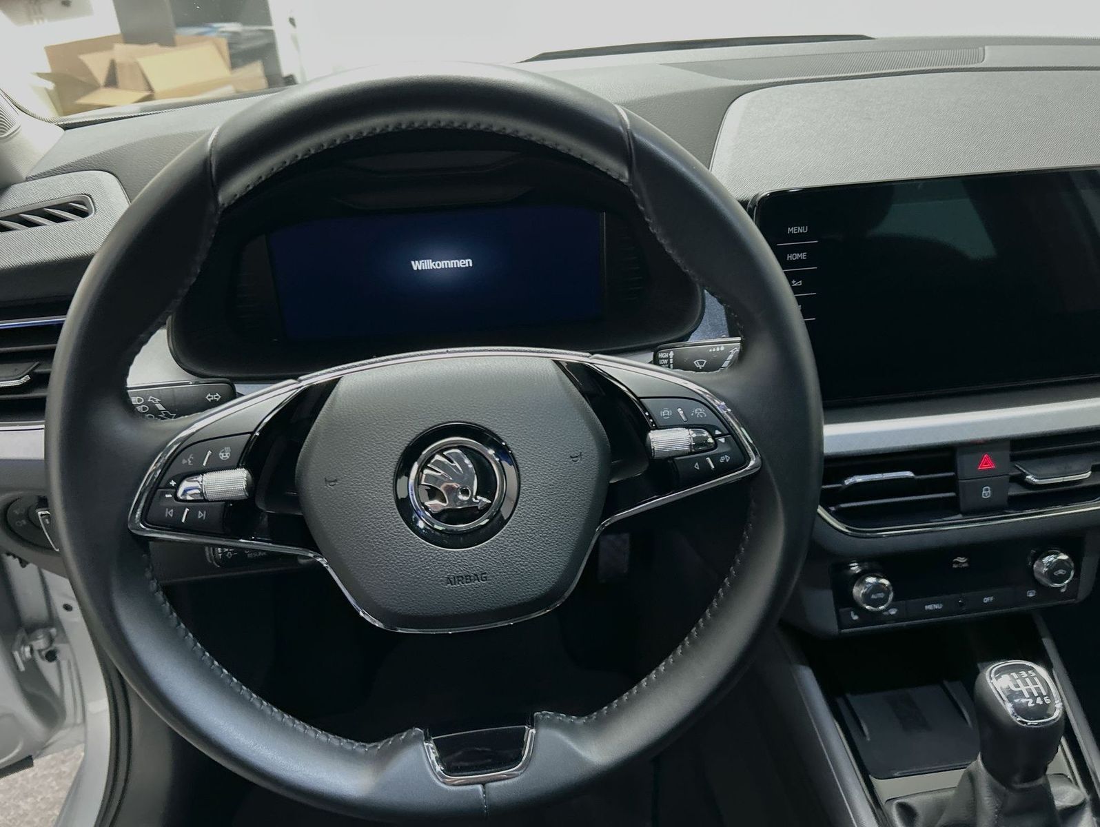 Skoda Kamiq 1.0 TSI Tour - Samsaru's Car Outlet