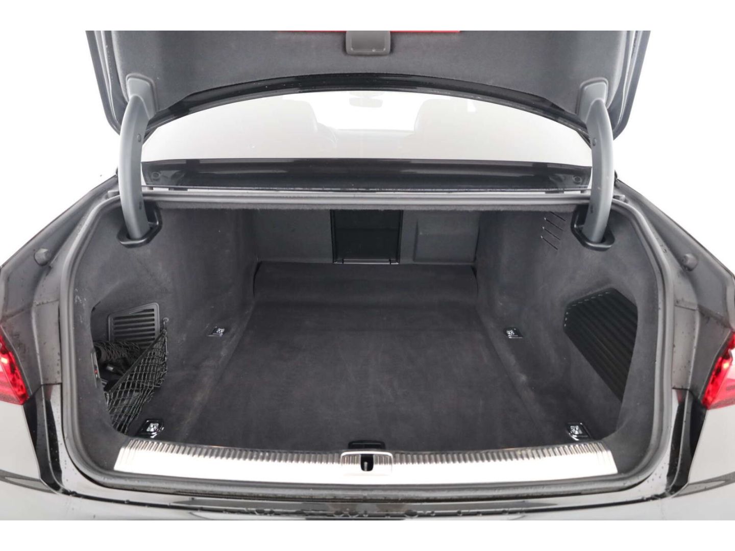 Audi A8 50 TDI S-Line qu AHK/VC/B&O/LED/Head-up/Pano