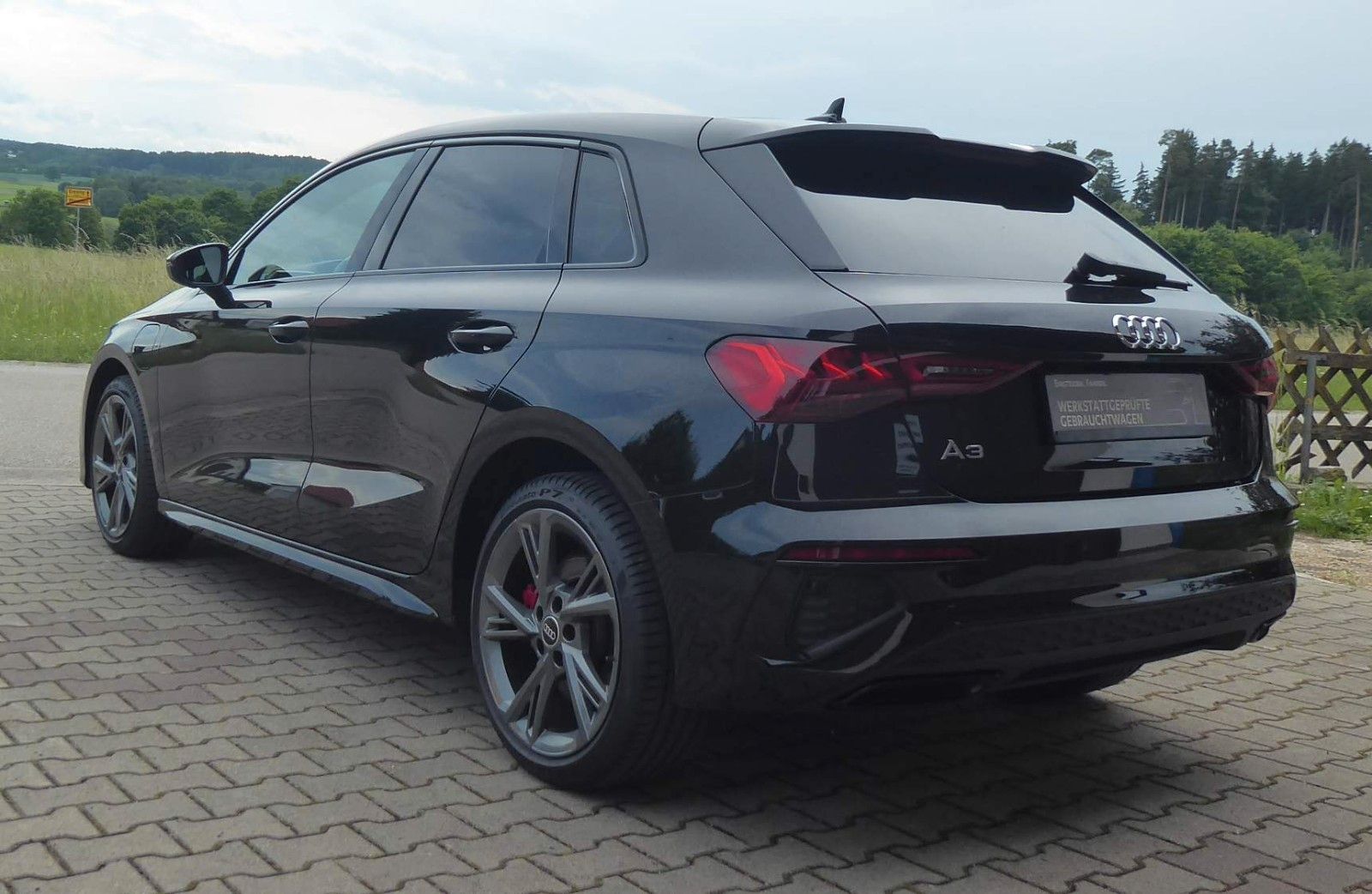 Audi A3 Sportback 45 TFSIe S-LINE/HEAD-UP/VIRTUAl/18"