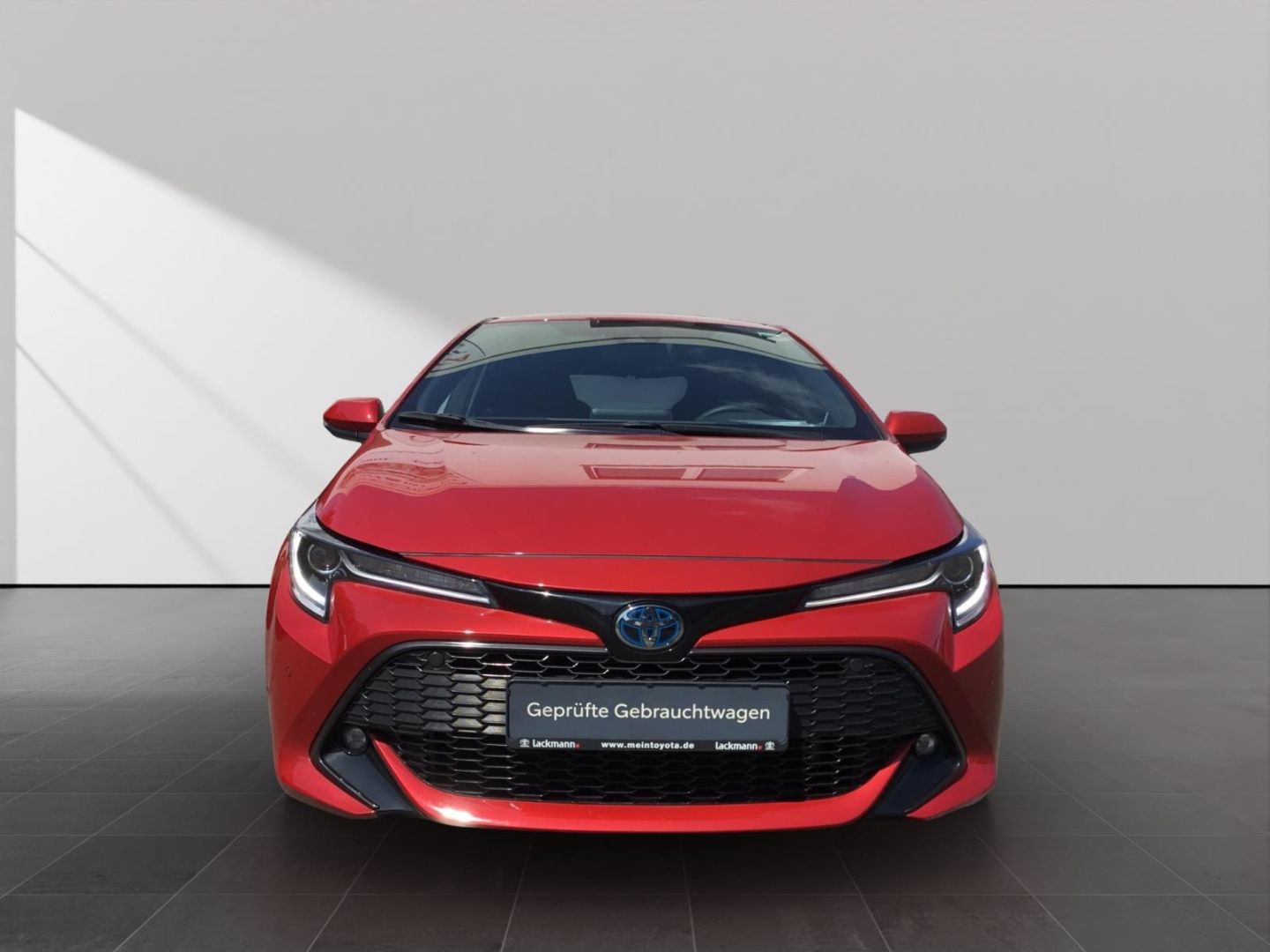 Toyota Corolla 1.8 Hybrid - Samsaru's Car Outlet
