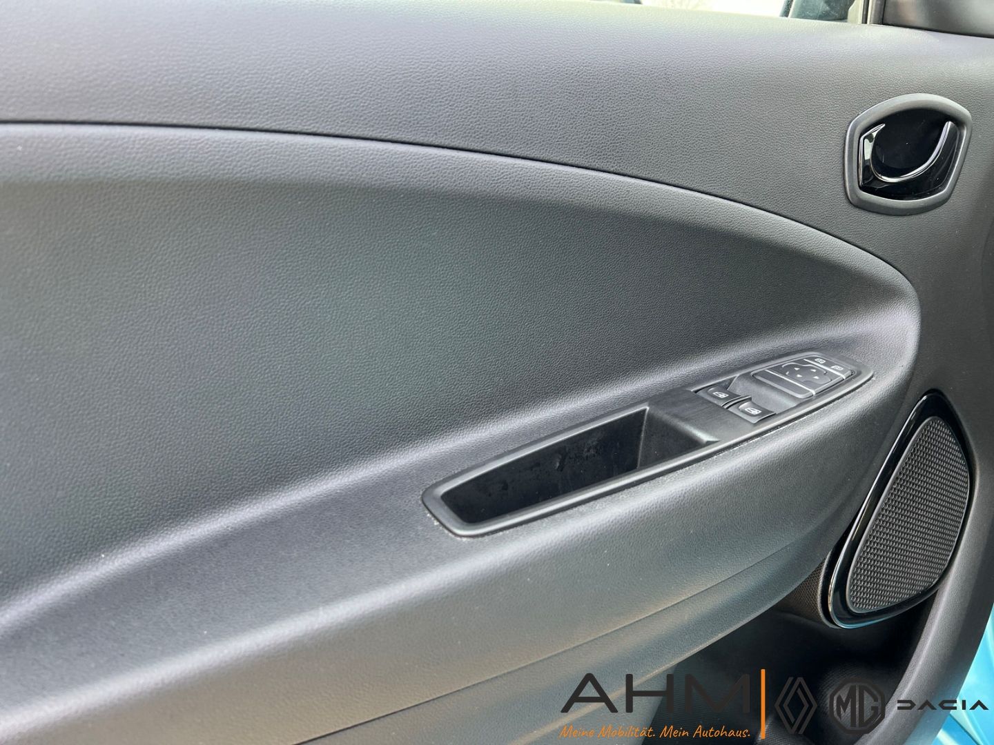 Renault ZOE R110 ZE50 - Samsaru's Car Outlet