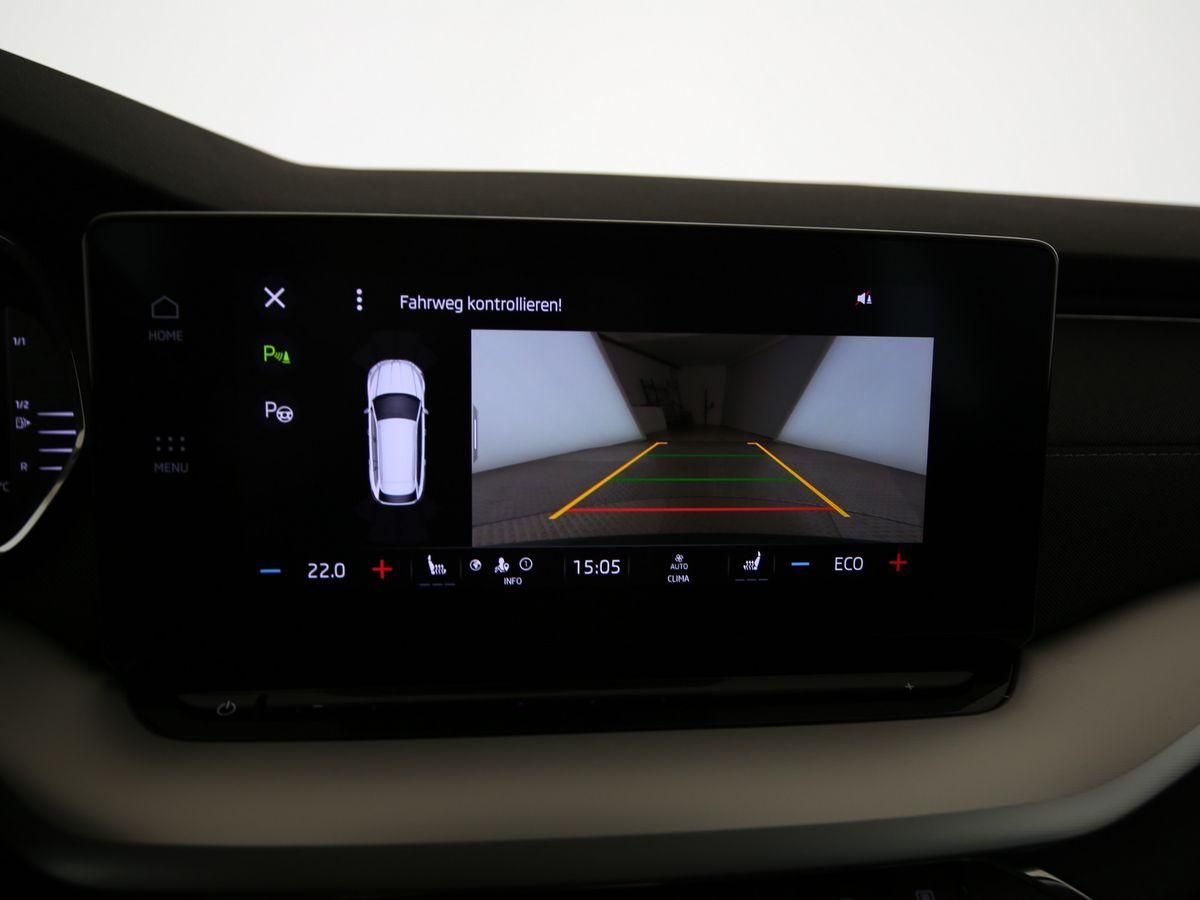 Skoda Octavia Combi Style iV - Samsaru's Car Outlet