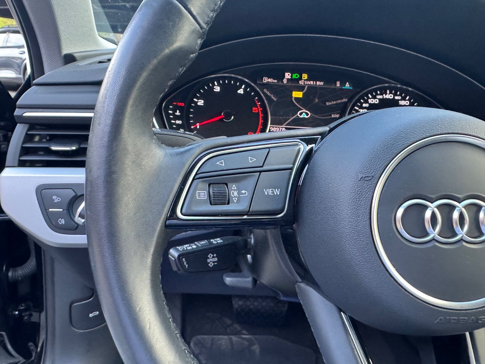 Audi A4 Avant 35 TDI - Samsaru's Car Outlet