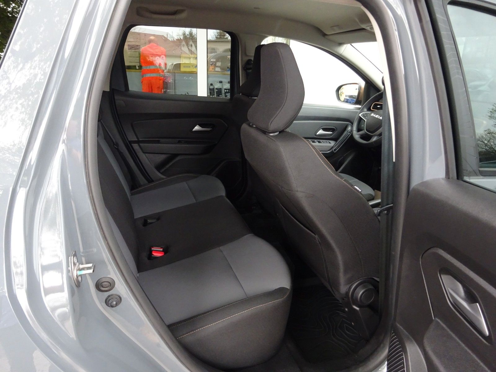 Dacia Duster II Extreme TCe150 4WD - Samsaru's Car Outlet