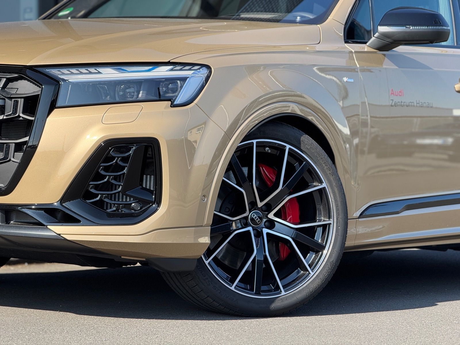 Audi Q7 S line 60 TFSI e HUP*SOFT*FAHRWERKADV*LASER*A