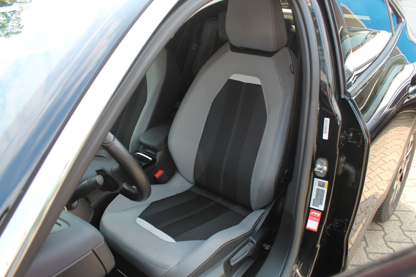 Opel Mokka Elegance - Samsaru's Car Outlet