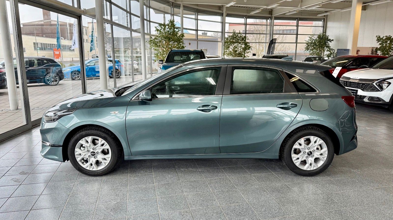 Kia Ceed 1.0T-GDI 100 PS Vision - Samsaru's Car Outlet