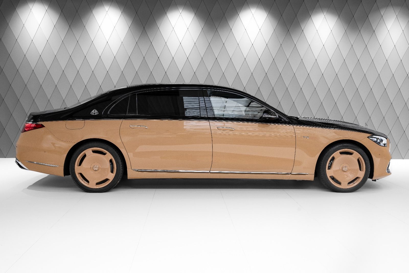 Mercedes-Benz S 680 Maybach - Samsaru's Car Outlet