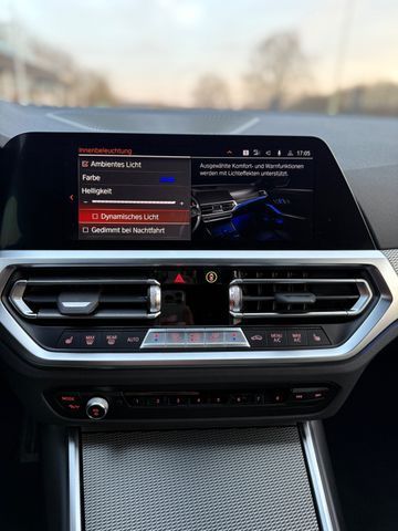BMW 320 d xDrive M Sport Ambiente Life ALL BLACK - Samsaru's Car Outlet