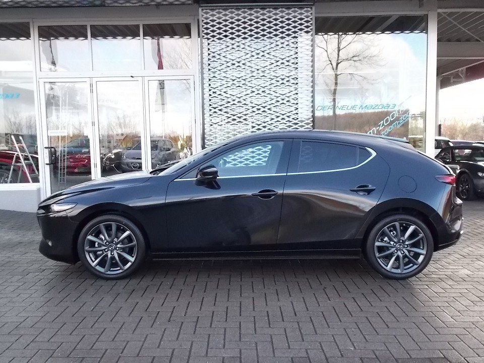 Mazda 3 Exclusive-Line X-186 AT DASO DESI NAVI ACAA SH