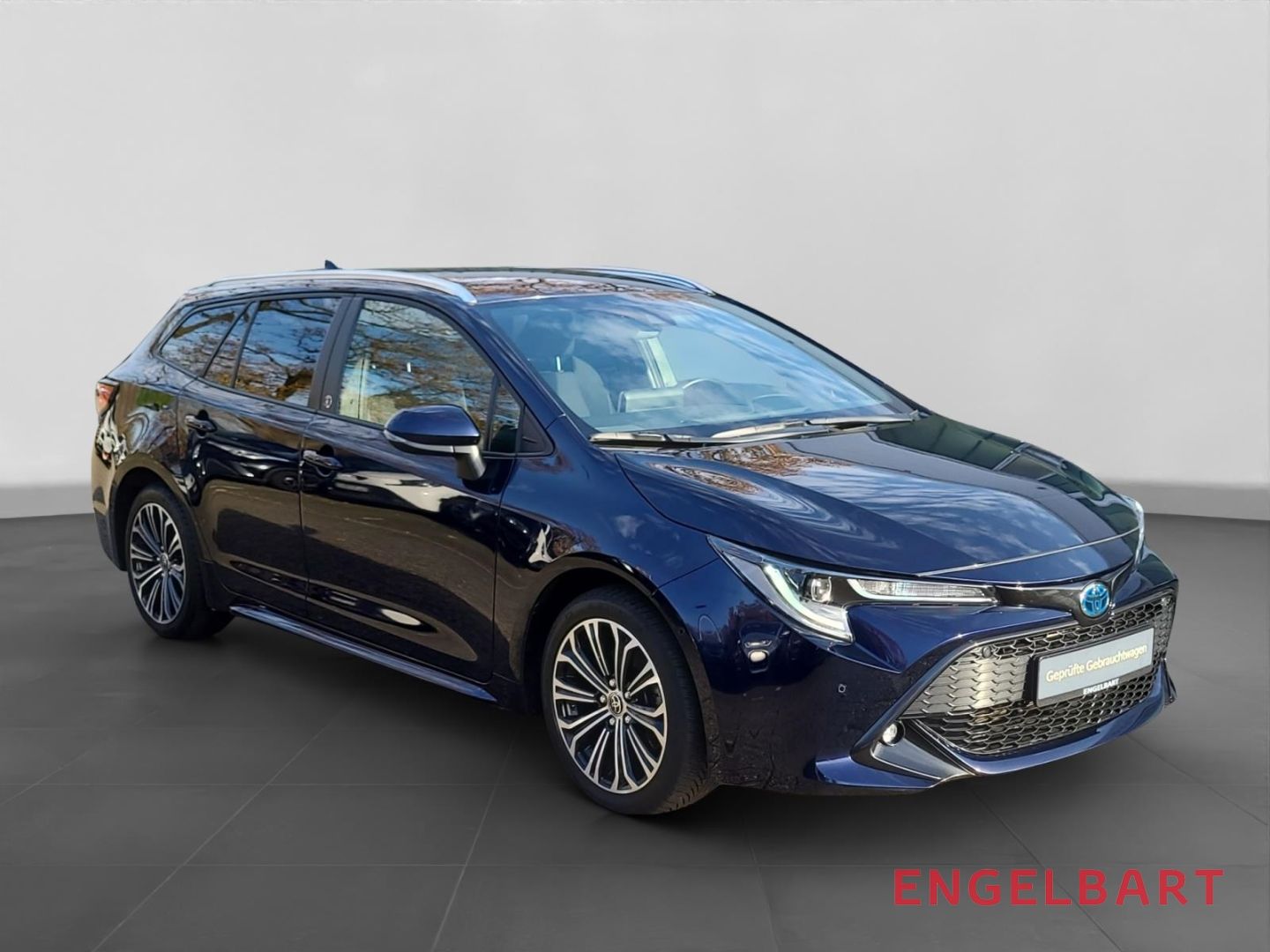 Toyota Corolla Touring Sports Hybrid Team D Navi Apple