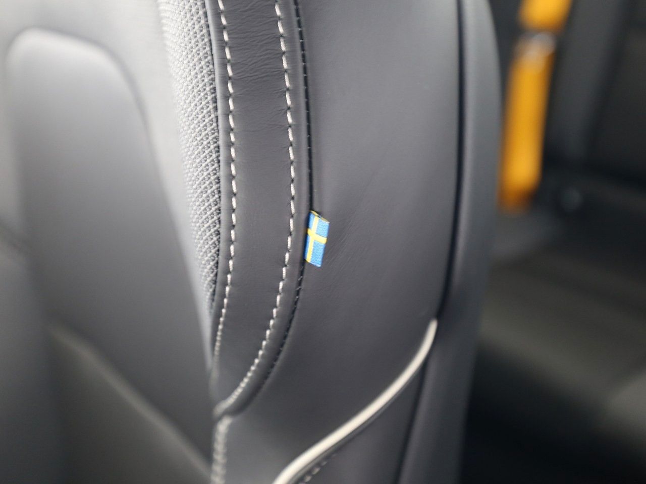 Volvo S60 T8 AWD Recharge Polestar Engineered