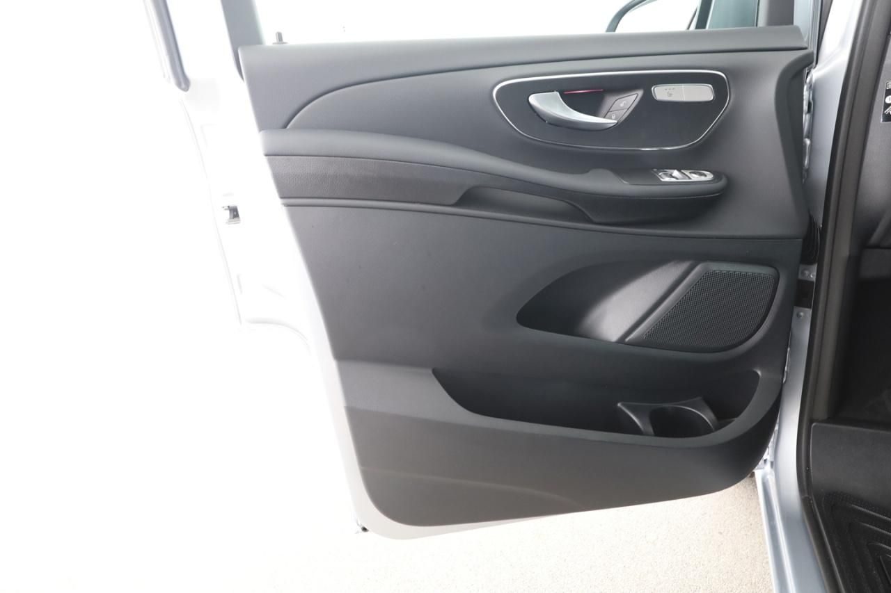 Mercedes-Benz V 250 d Lang Style - Samsaru's Car Outlet