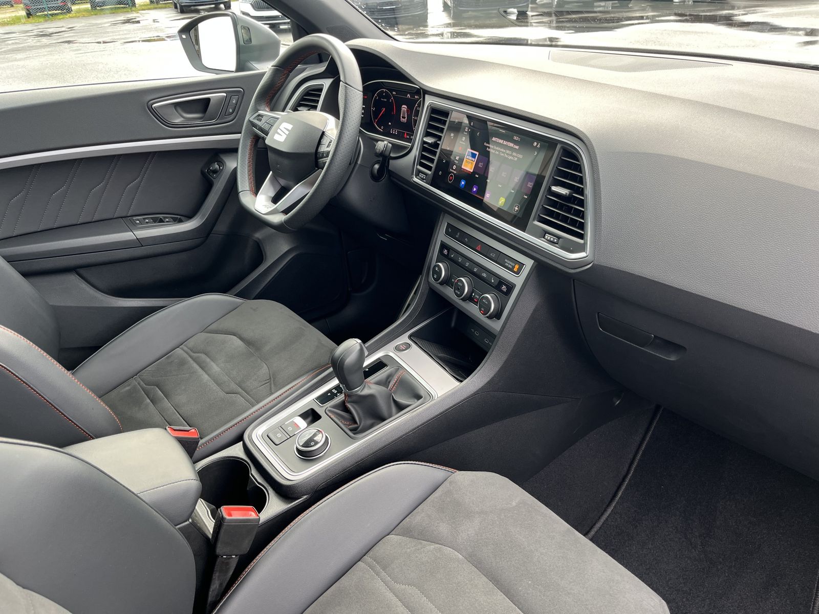 Seat Ateca 2.0 TDI DSG FR 181€ m.20% Anz. AHK Navi AC