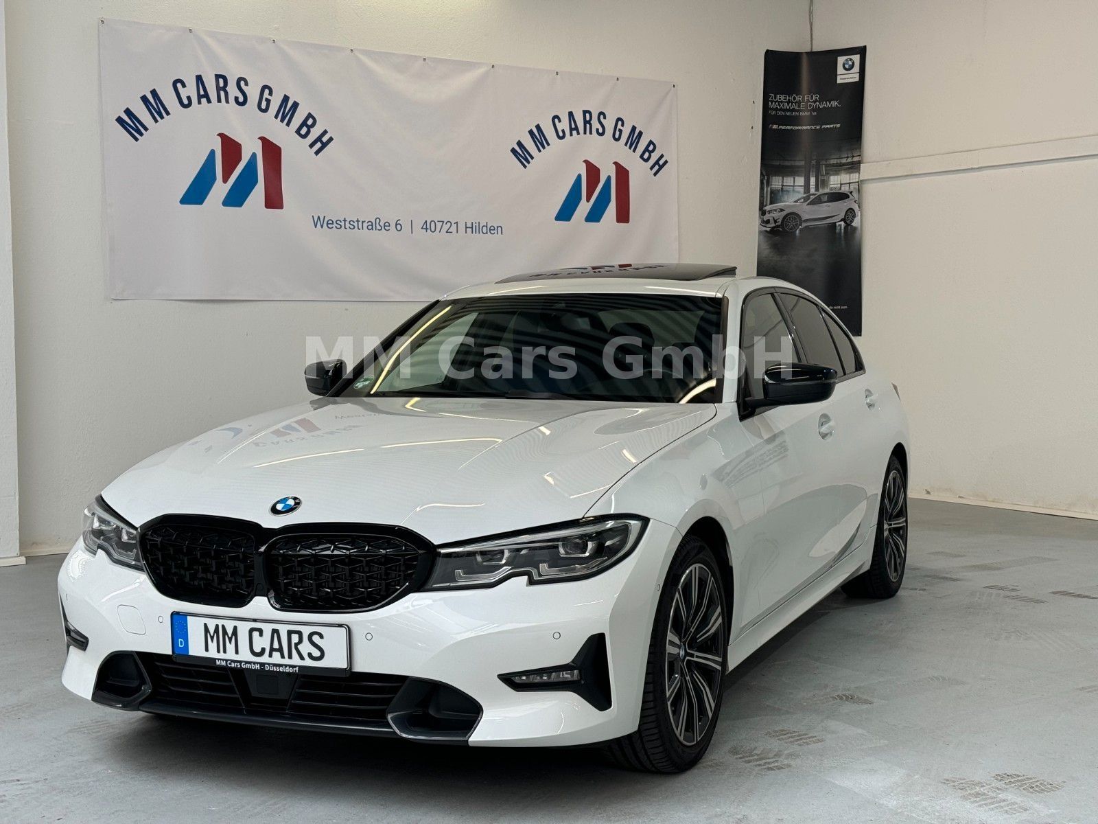 BMW 320d Sport Line - Samsaru's Car Outlet
