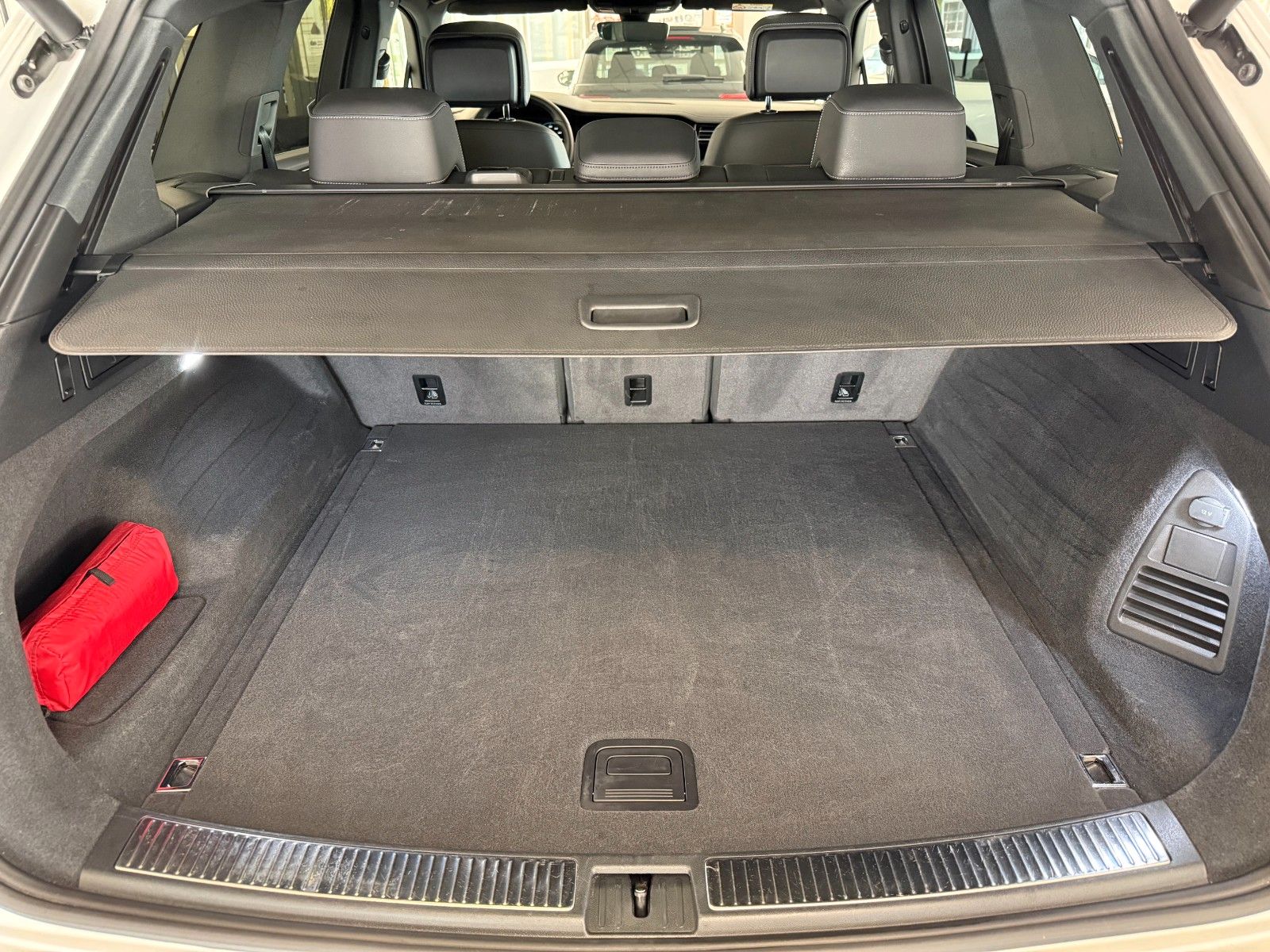 Volkswagen TOUAREG 3.0 V6 TDI R-LINE |NP94,6|PANO|MATRIX|19