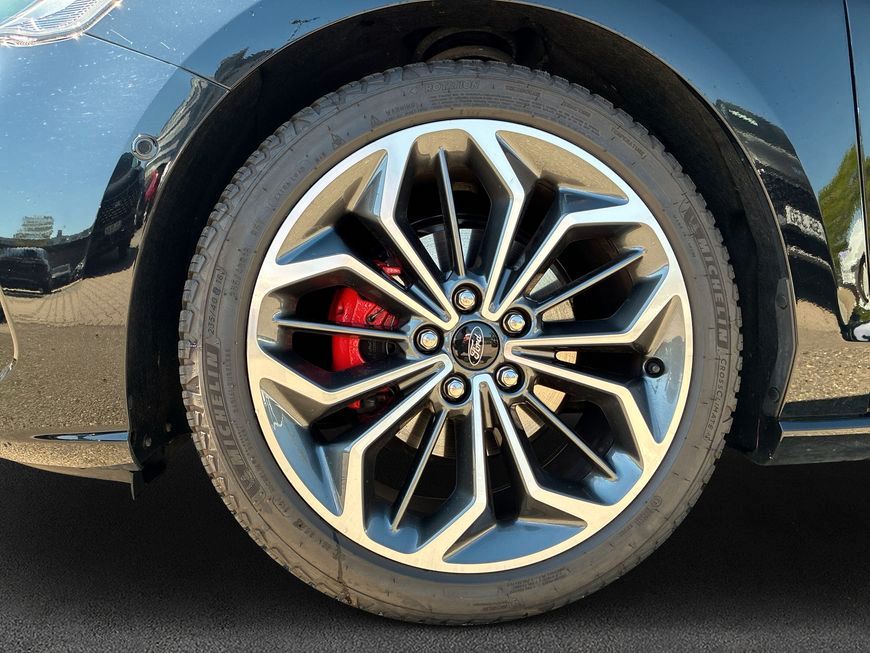Ford Focus Turnier 1.0 EcoBoost Hybrid Aut. ST-LINE X