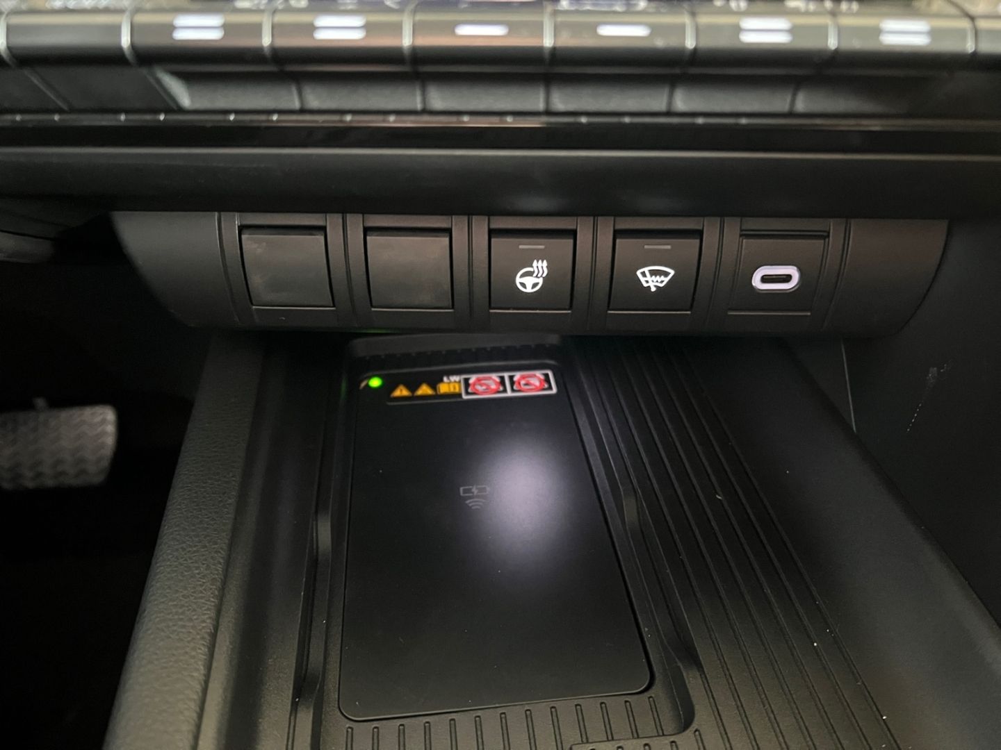 Toyota C-HR 1.8 Hybrid Team D *LED*ACC*CAM*CarPlay*SHZ*