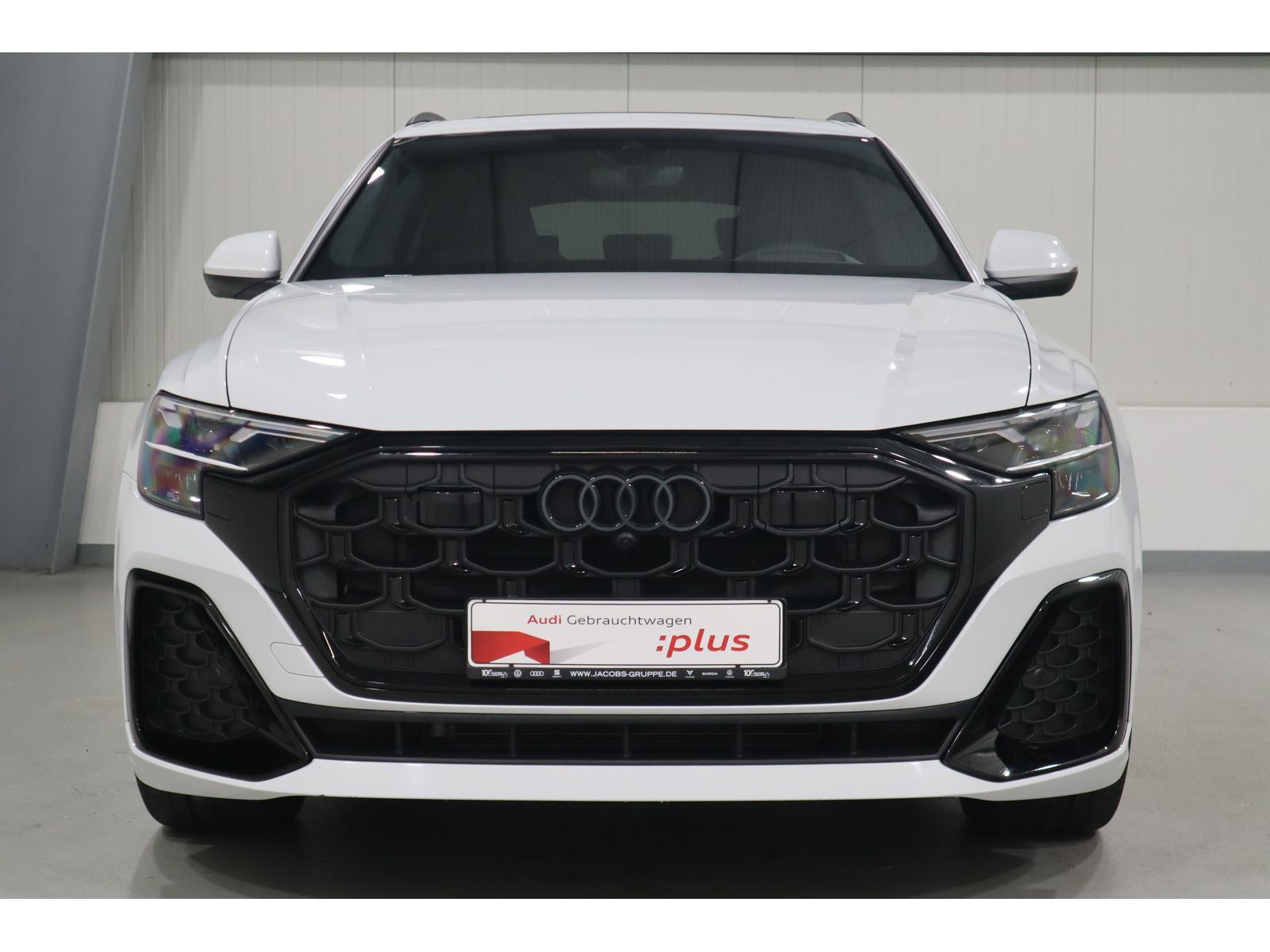 Audi Q8 SUV 50 TDI S line - Samsaru's Car Outlet