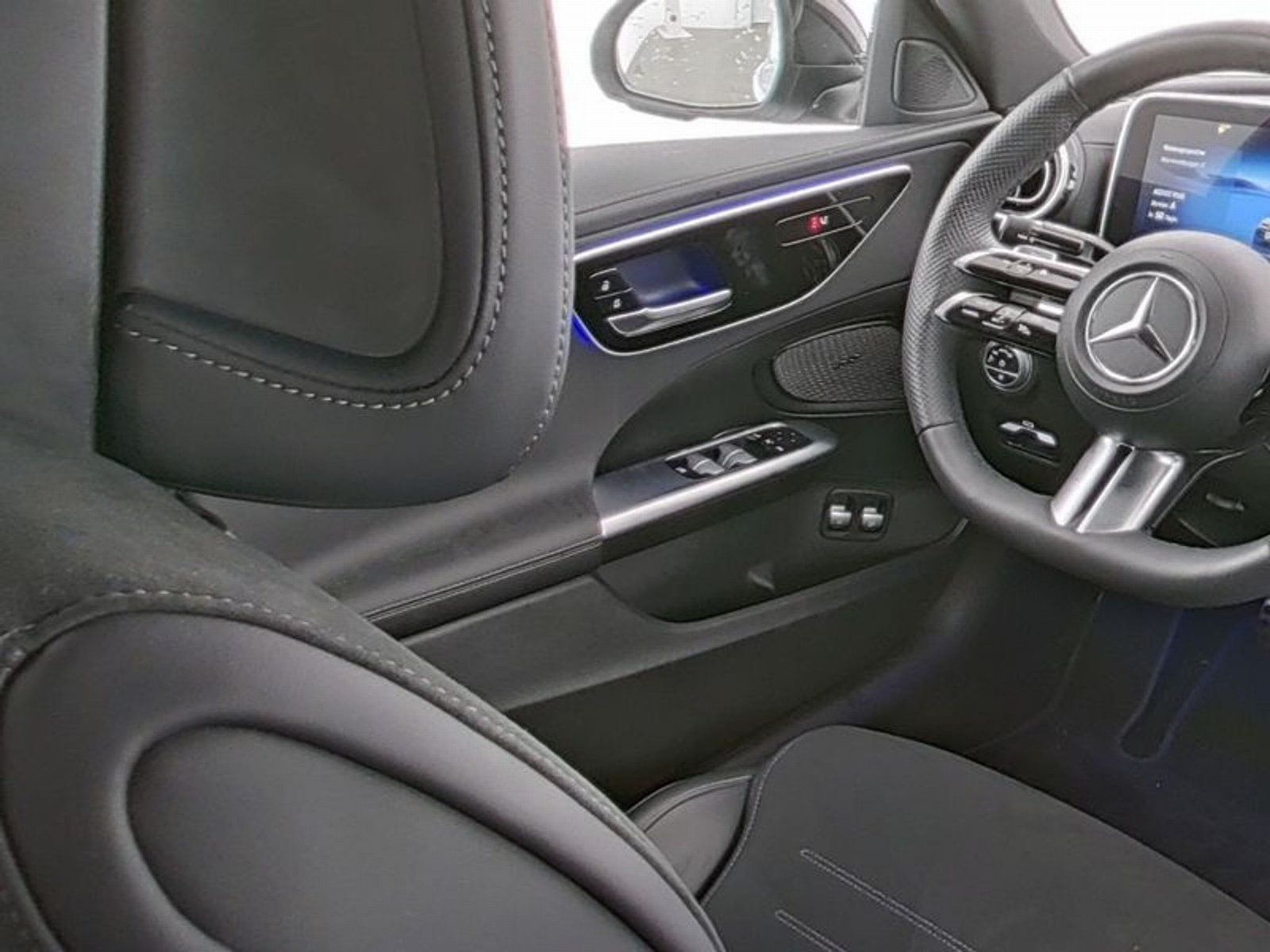 Mercedes-Benz C 300 e AMG - Samsaru's Car Outlet
