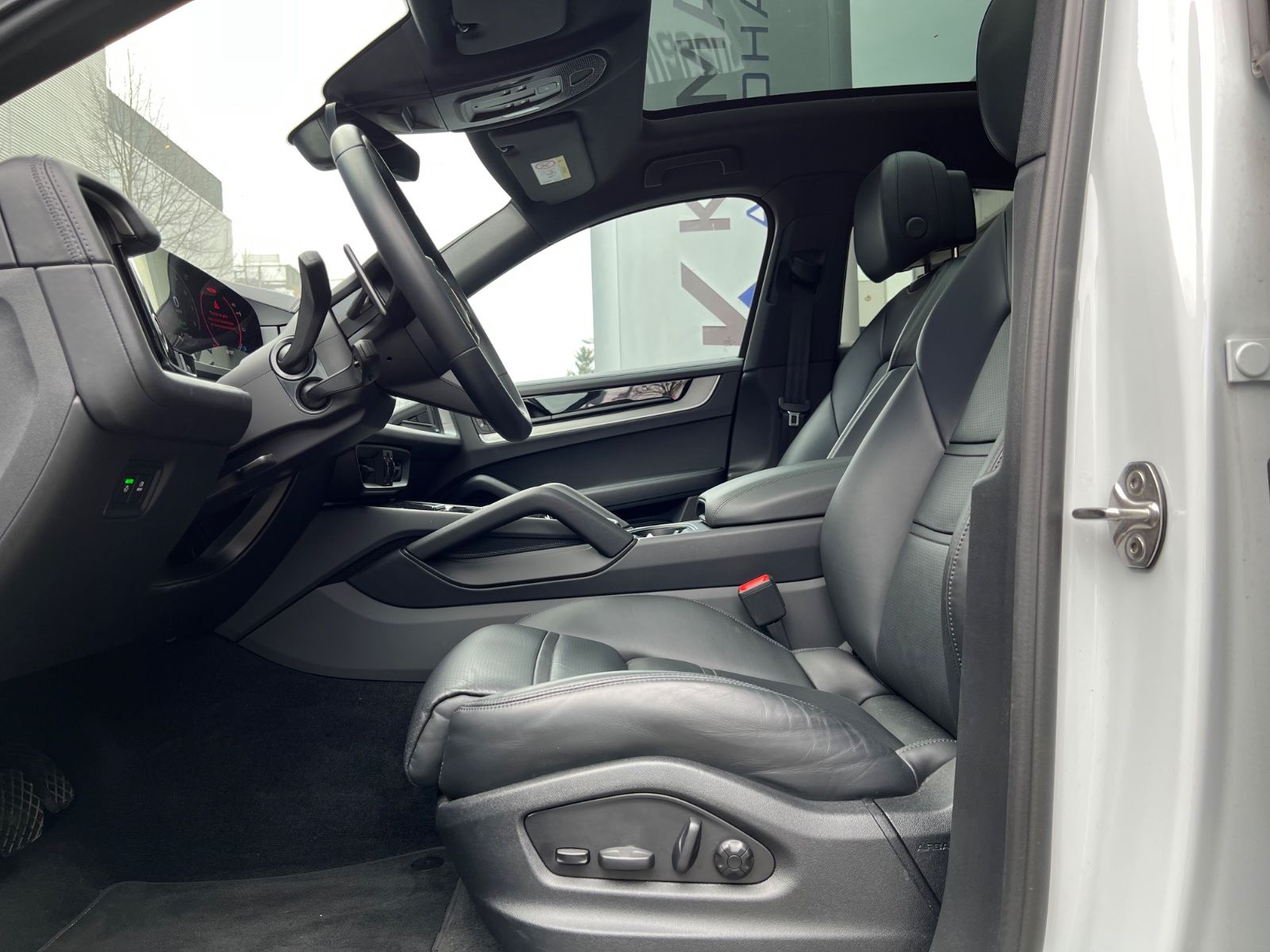 Porsche Cayenne Coupe E-Hyb #SPORT DESIGN! NP145.000€!