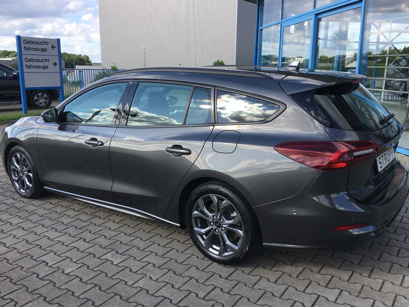 Ford Focus ST-Line Aut MatrixLED/ACC/KeyFree/AHK/Wint