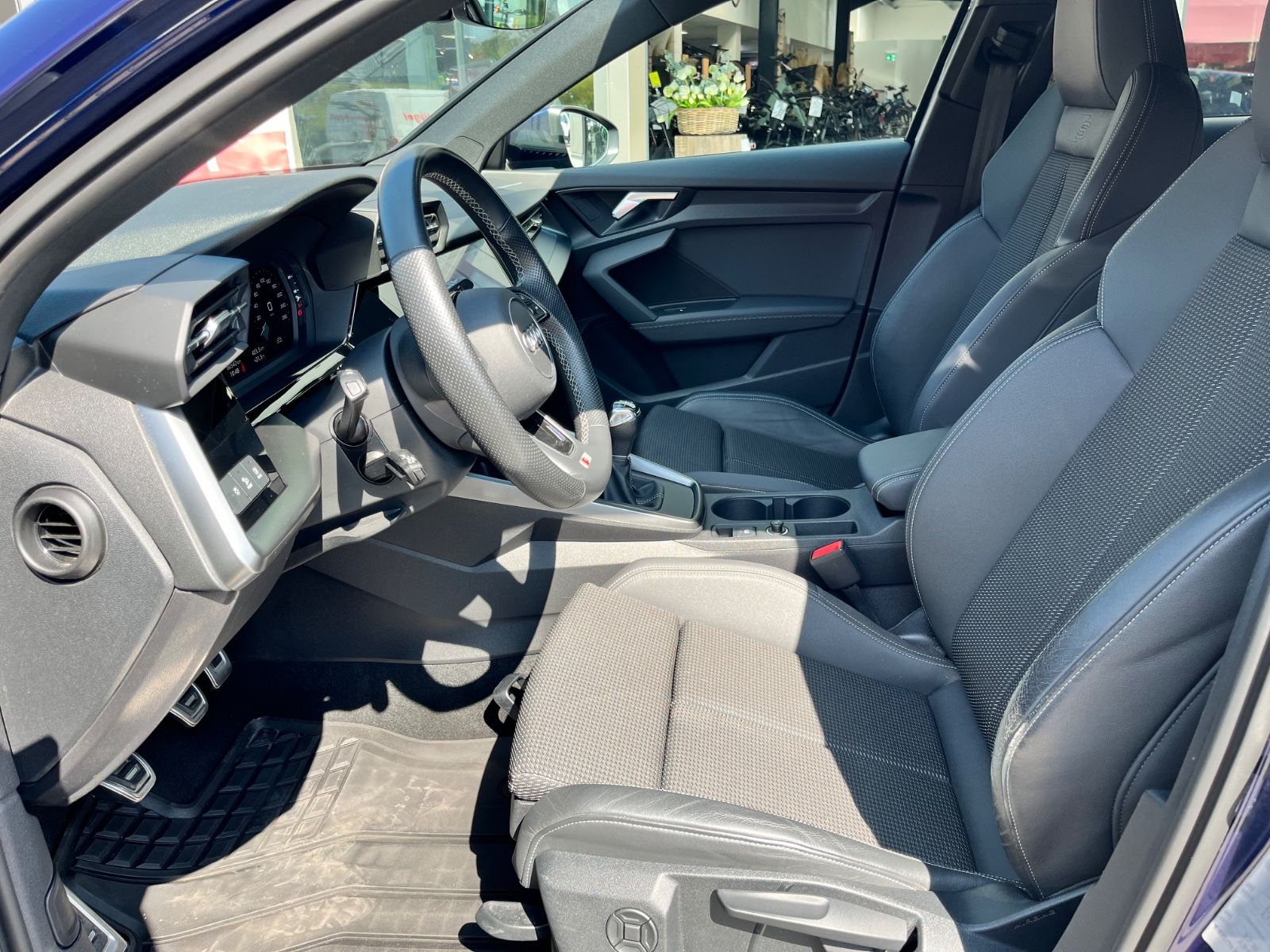 Audi A3 Sportback 35 TFSI S line - Samsaru's Car Outlet