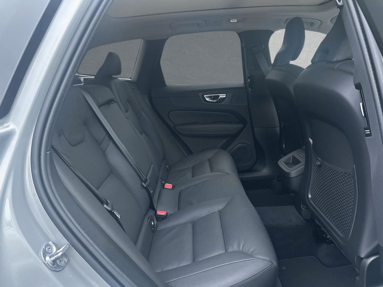 Volvo XC60 B5 AWD Plus Dark AHK ACC BLIS SD