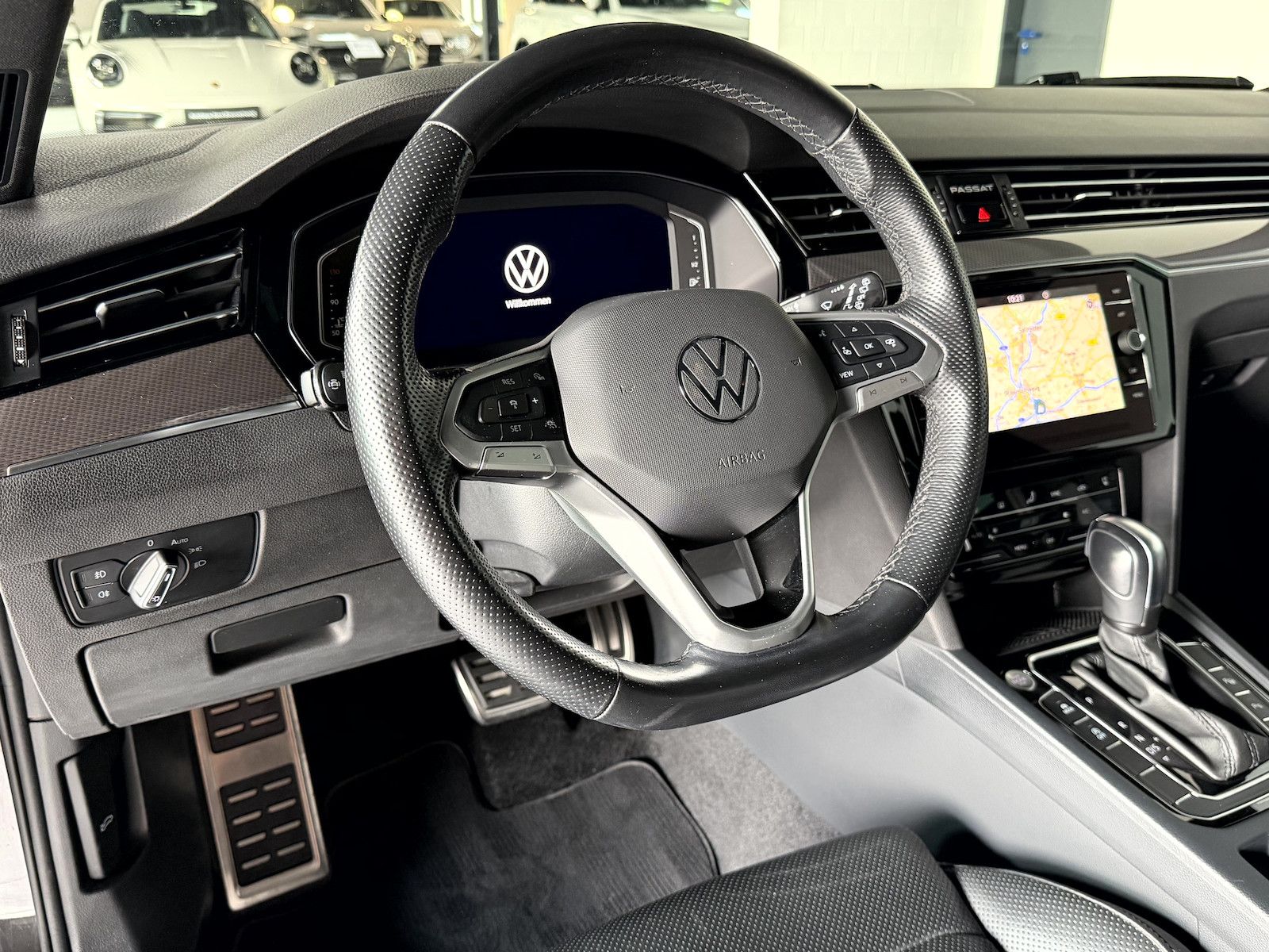 Volkswagen Passat Alltrack Variant 2.0 TDI DSG*Pano*AHK*IQ*