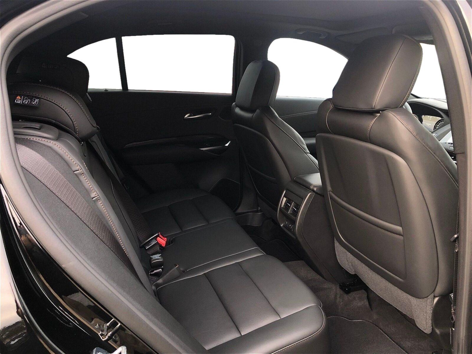Cadillac XT4 2.0 T Sport AWD AHK*RFK*Schiebedach*HUD*LED