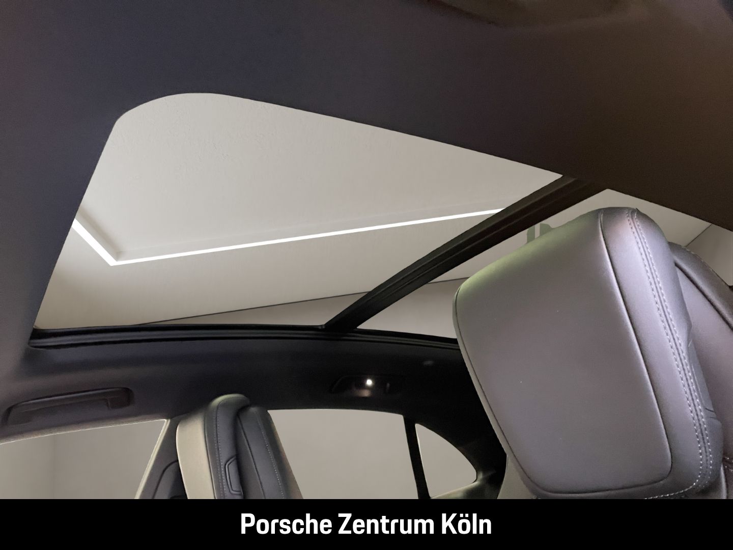 Porsche Macan 4S Electric Surround-View InnoDrive LED-Ma