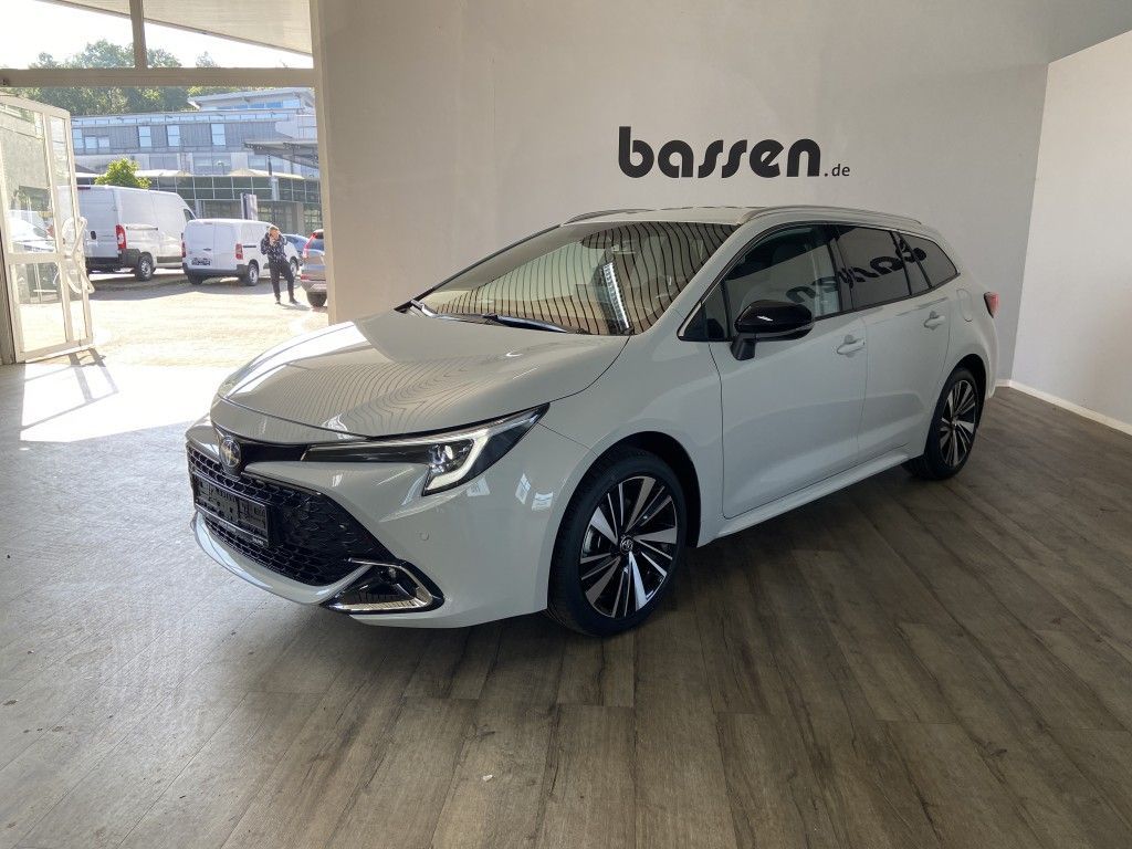 Toyota Corolla 2.0 Hybrid Touring Sports Teamplayer