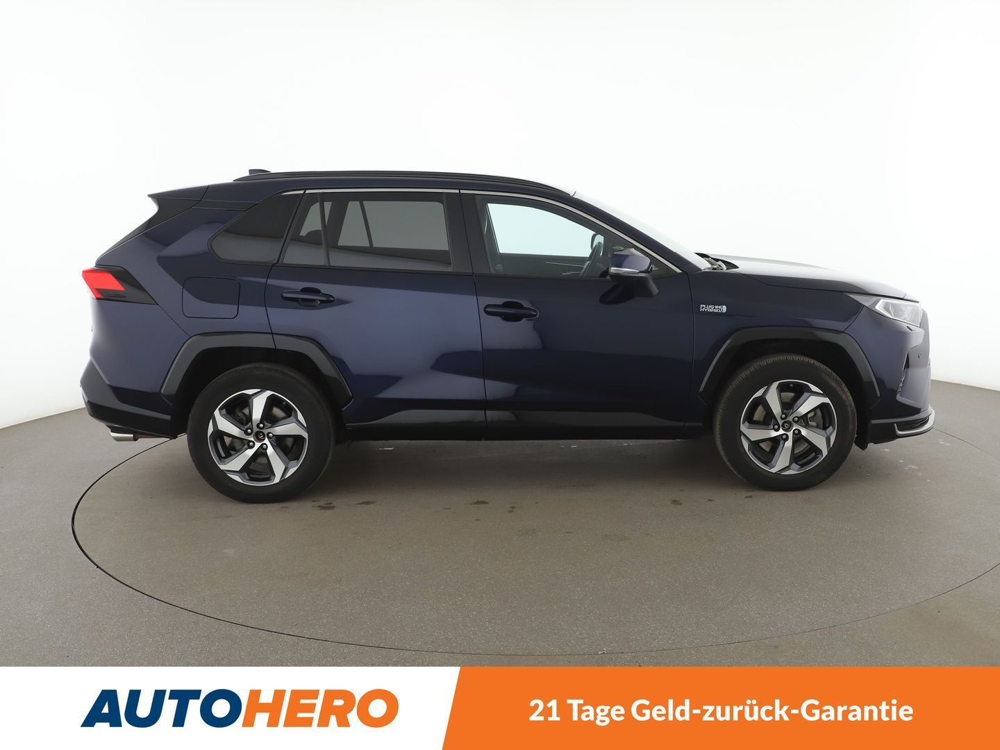 Toyota RAV 4 2.5 Hybrid 4x4 - Samsaru's Car Outlet
