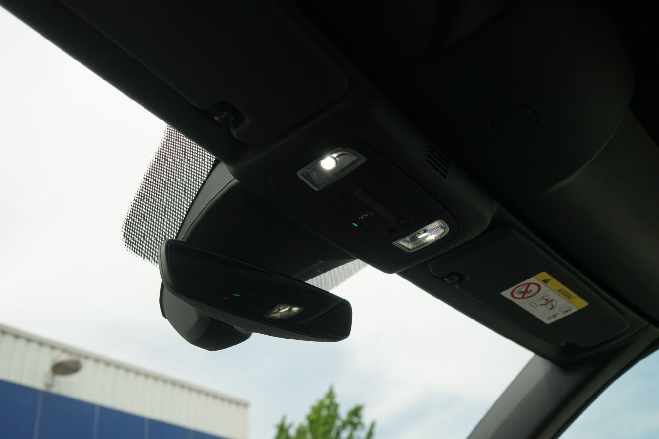 Volkswagen T-Roc 1.5TSI Style - Samsaru's Car Outlet