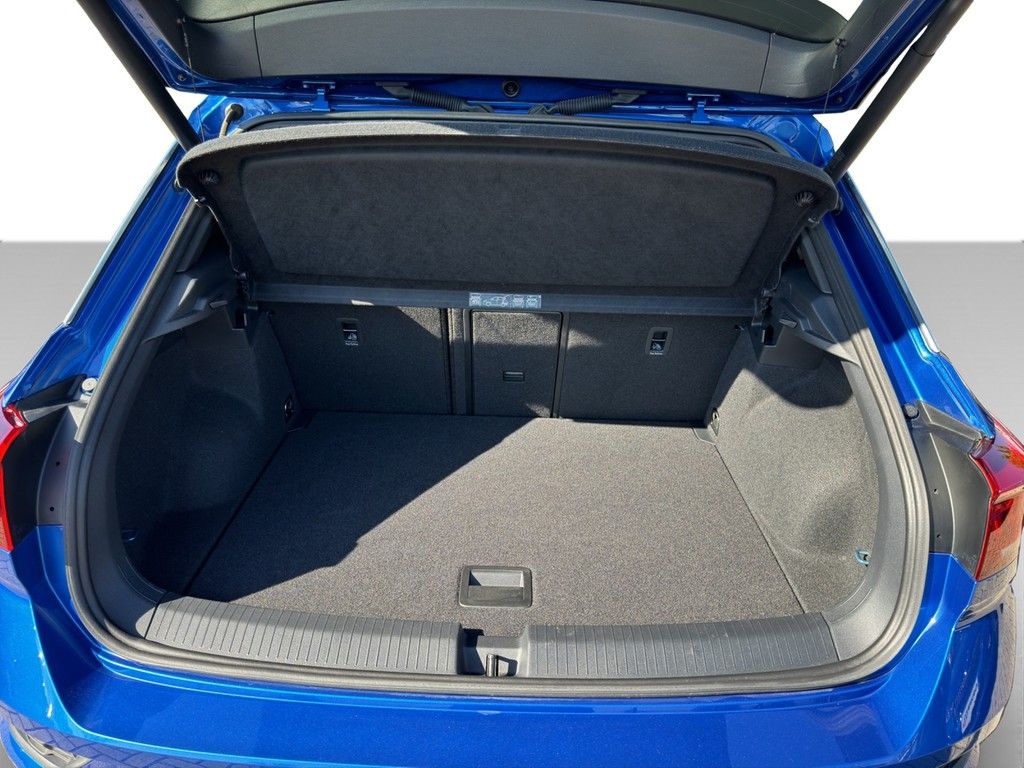 Volkswagen T-Roc 1.5 TSI DSG Sport - Samsaru's Car Outlet