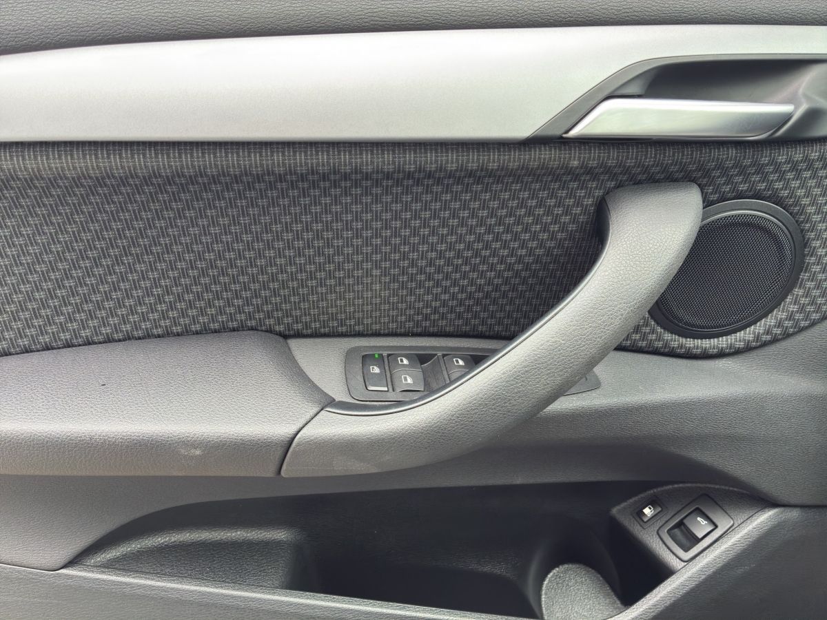 BMW X1 xDrive25e - Samsaru's Car Outlet